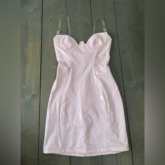 **SOLD*** Oh Polly Pastel Pink Vinyl Bodycon Mini Dress - Picture 5 of 10